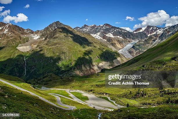 kaunertal glacier road, tyrol, austria - view to gepatsch glacier - bundesland tirol stock-fotos und bilder