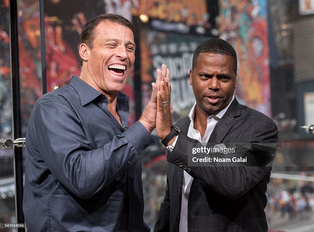 Tony Robbins Visits "Extra"