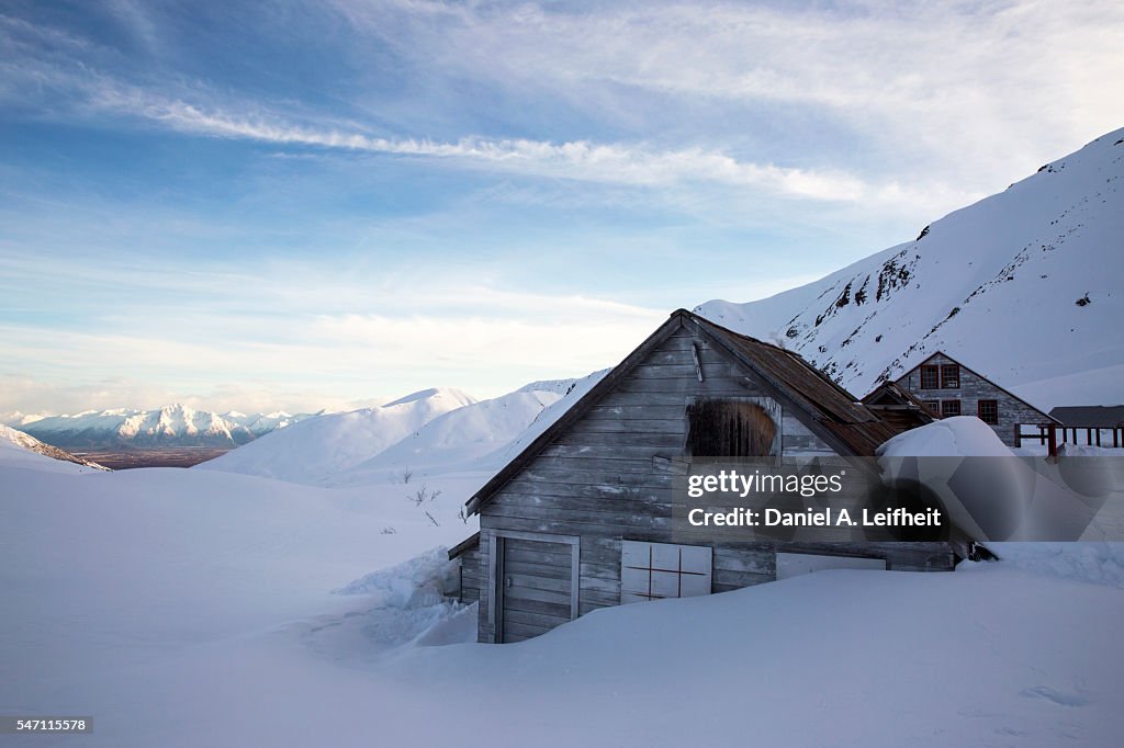 Abandoned Building At Hatcher Pass High-Res Stock Photo - Getty Images