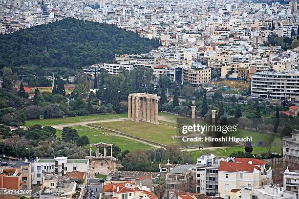 greece, athens, temple of olympia, zeus - temple of zeus ancient olympia stock pictures, royalty-free photos & images