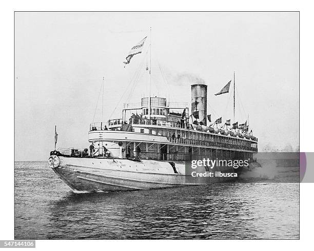 ilustraciones, imágenes clip art, dibujos animados e iconos de stock de fotografía antigua del barco de vapor del siglo 19 - vapor