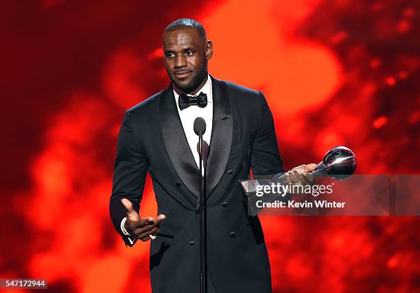 Player LeBron James accepts the Best Male Athlete award onstage during the 2016 ESPYS at Microsoft Theater on July 13, 2016 in Los Angeles,...