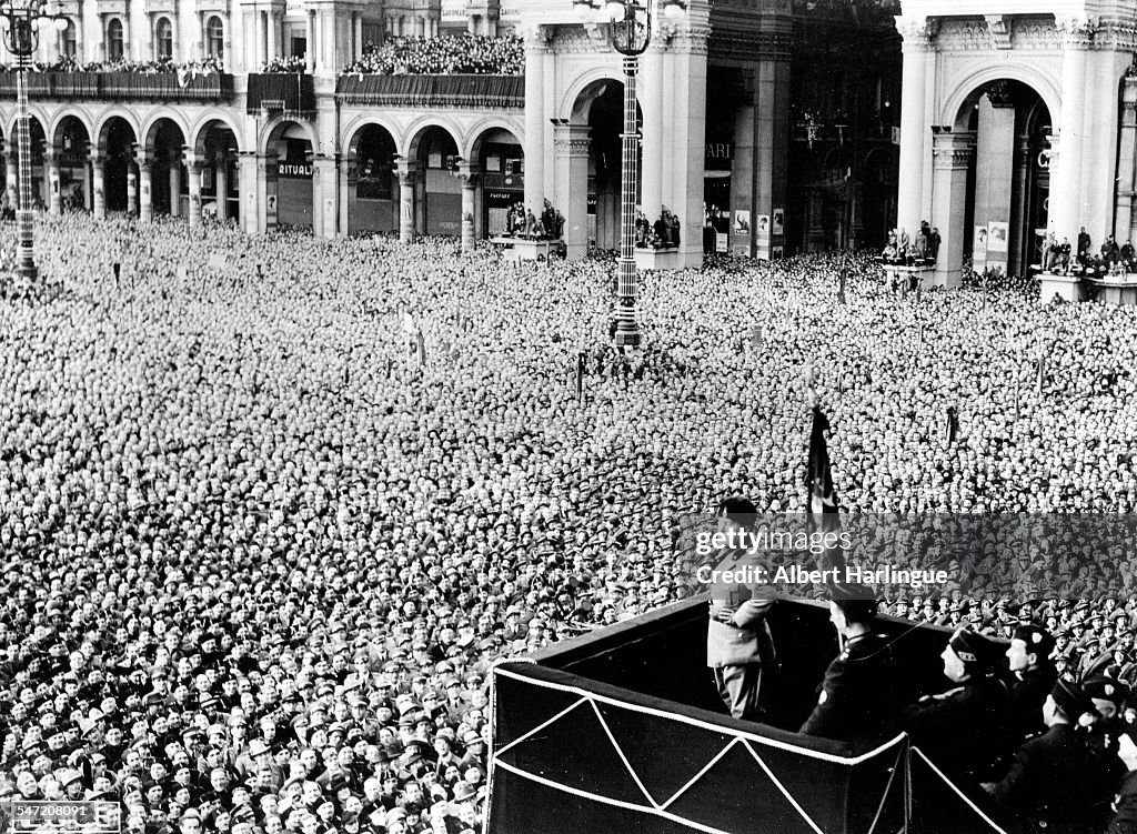 Mussolini In Milan