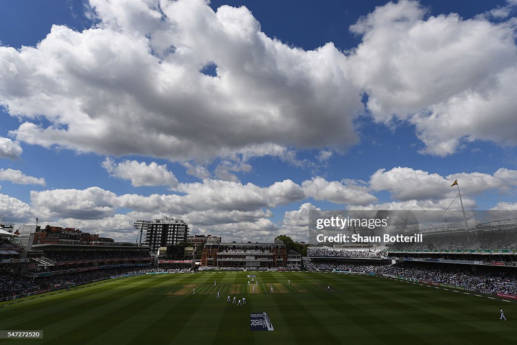 England v Pakistan: 1st Investec Test - Day One