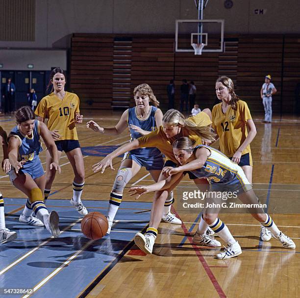 Region 8: UCLA in action, diving for loose ball vs UC Santa Barbara at Titan Gym. Fullerton, CA 3/10/1977 -- 3/12/1977 CREDIT: John G. Zimmerman