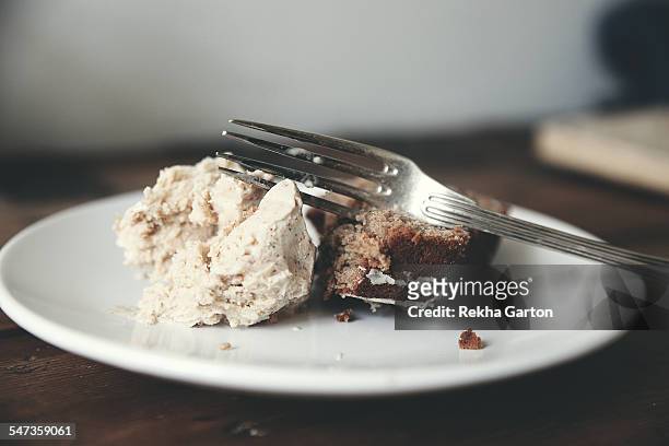cake and ice cream still life - rekha garton stock-fotos und bilder
