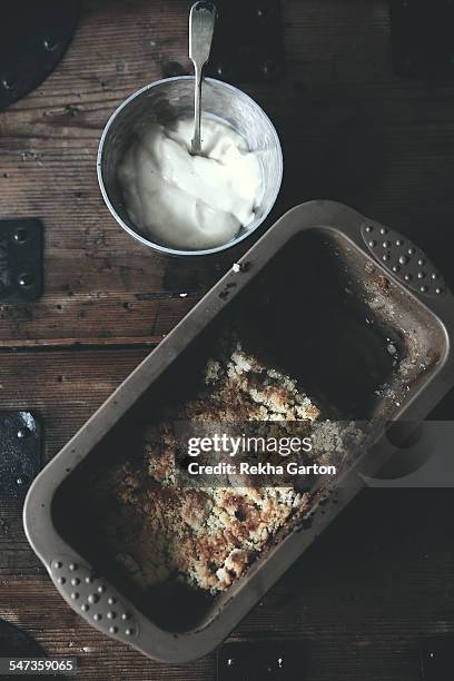 homemade apple crumble and custard - apple crumble stock pictures, royalty-free photos & images