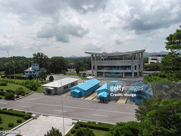 north korea panmunjom in military line 38 military barracks，on august 9, 2016 - panmunjom stock pictures, royalty-free photos & images