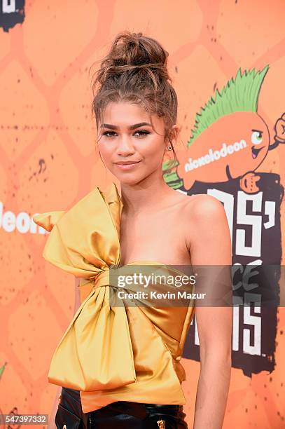 Actress Zendaya attends the Nickelodeon Kids' Choice Sports Awards 2016 at UCLA's Pauley Pavilion on July 14, 2016 in Westwood, California.