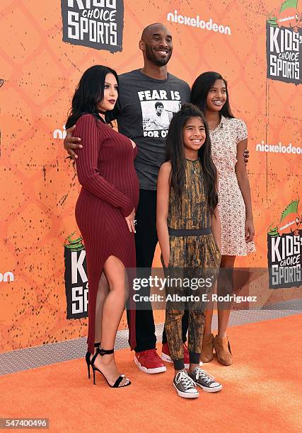 Vanessa Bryant, former NBA player Kobe Bryant, Gianna Bryant and Natalia Bryant attend the Nickelodeon Kids' Choice Sports Awards 2016 at UCLA's...