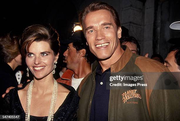 Maria Shriver and Arnold Schwarzenegger attend the Grand Opening of Planet Hollywood on October 22, 1991 in New York City.