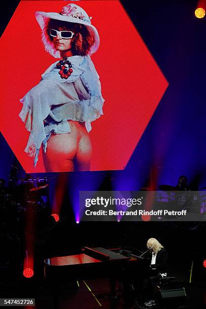 Michel Polnareff Perfoms at l'Olympia for the Bastille Day at L'Olympia on July 14, 2016 in Paris, France.