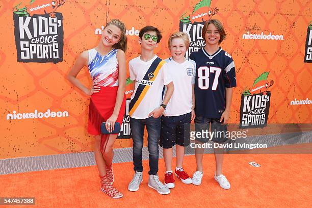 Actors Lizzy Greene, Aidan Gallagher, Casey Simpson and Mace Coronel arrive at the Nickelodeon Kids' Choice Sports Awards 2016 at the UCLA's Pauley...