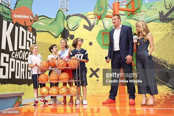 Actors Casey Simpson, Aidan Gallagher, Lizzy Greene, Mace Coronel, Co-Hosts Rob Gronkowski and Stevie Nelson attend the Nickelodeon Kids' Choice...