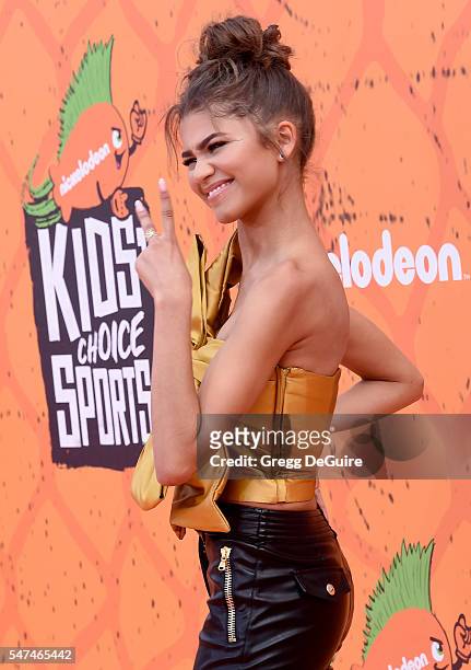 Actress/singer Zendaya arrives at Nickelodeon Kids' Choice Sports Awards 2016 at UCLA's Pauley Pavilion on July 14, 2016 in Westwood, California.