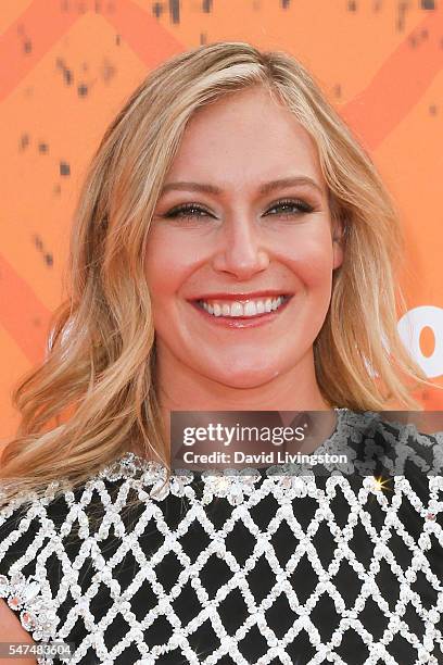 Pro snowboarder Jamie Anderson arrives at the Nickelodeon Kids' Choice Sports Awards 2016 at the UCLA's Pauley Pavilion on July 14, 2016 in Westwood,...