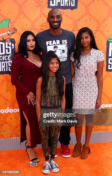 Vanessa Laine Bryant, Kobe Bryant, Gianna Maria-Onore Bryant and Natalia Diamante Bryant attend the Nickelodeon Kids' Choice Sports Awards at UCLA's...