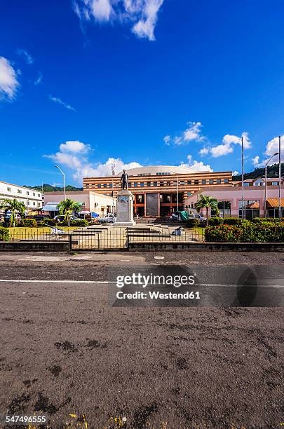 caribbean, grenadines, st. vincent, kingstown - kingstown fotografías e imágenes de stock