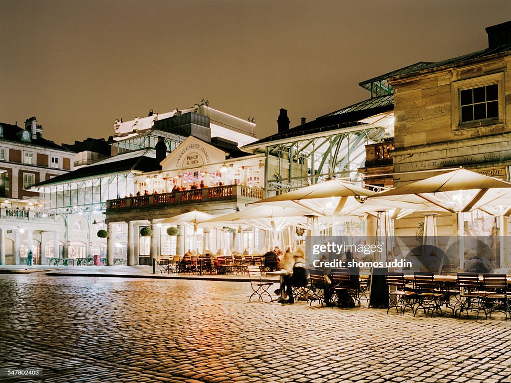 London's Covent Garden at night