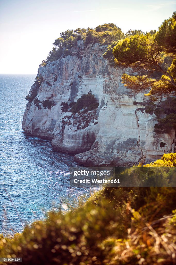 Spain, Balearic Islands, Menorca, Cala Galdana, Cliff and sea