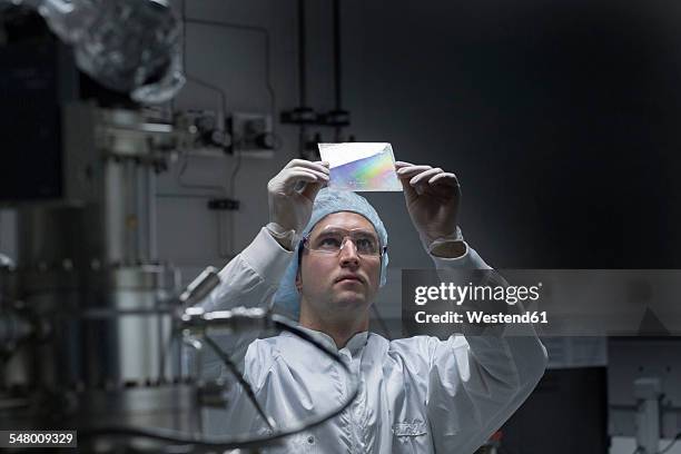 Science Clean Room Science Clean Room Photos and Premium High Res Pictures - Getty Images