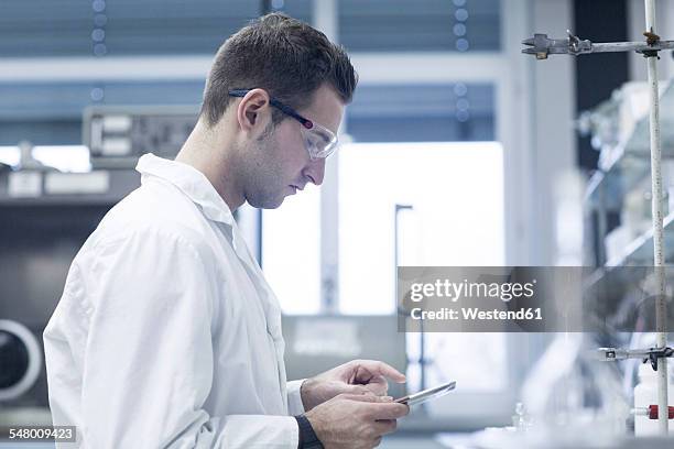 Lab Data Collection Images Data Collection Photos and Premium High Res Pictures - Getty Images