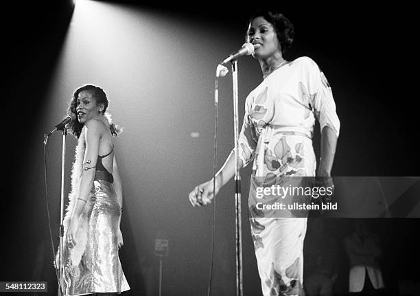 Cultural event 1979 in the Westphalia Hall in Dortmund, Bild Disco, discotheque organized by the Bild Zeitung, image shows the pop group Snoopy,...