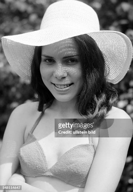 People, young girl in a bikini with straw hat, portrait, aged 18 to 22 years, Gaby, Gabi -