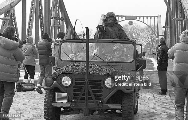 Exchange of Spies in the Cold War The 'Glienicker Bruecke ' - referred to as 'Bridge of Spies' by reporters - prior to an exchange of a Russian...