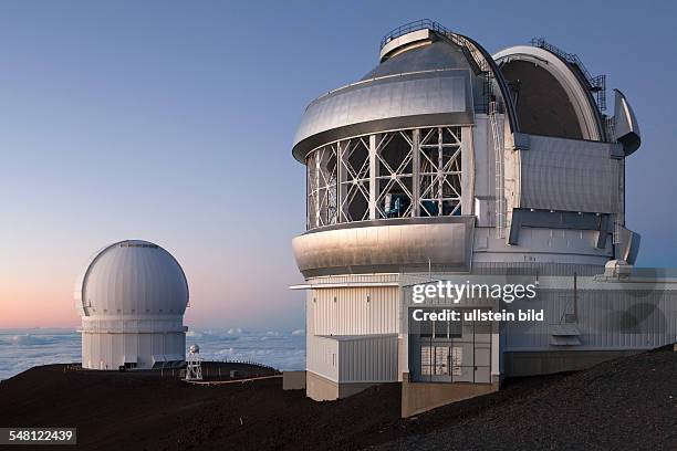 Hawaii Big Island - Mauna-Kea-Observatorium on the top of the vulcano Mauna Kea . On the right side the Gemini Observatorium, in the background the...