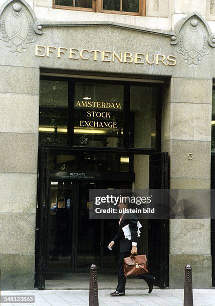 Eingang zur Börse - 1996