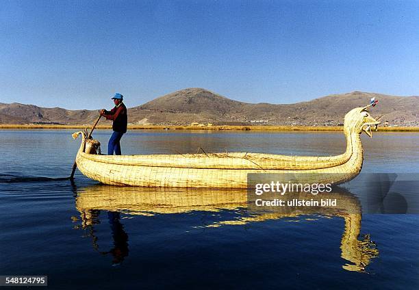 Schilfboot auf dem Titicacasee - August 1996