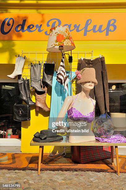 Germany Berlin Prenzlauer Berg - Second hand shop 'Oder Barfuss' at the street 'Oderberger Strasse'