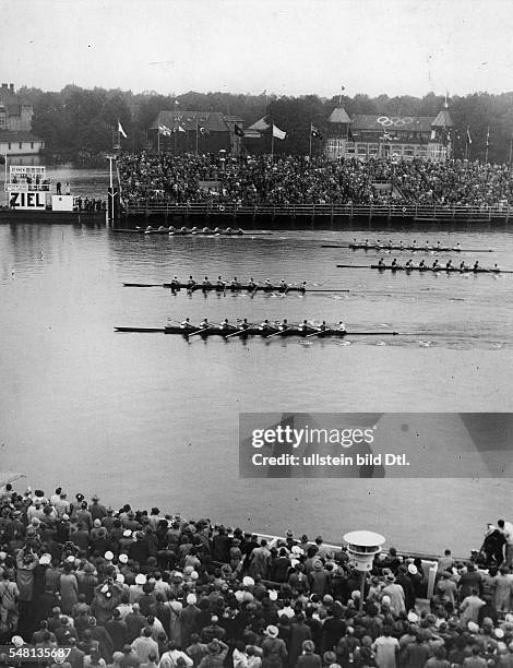 Germany Free State Prussia Berlin : 1936 Summer Olympics Rowing: men's eight in Gruenau - 1936 - Vintage property of ullstein bild