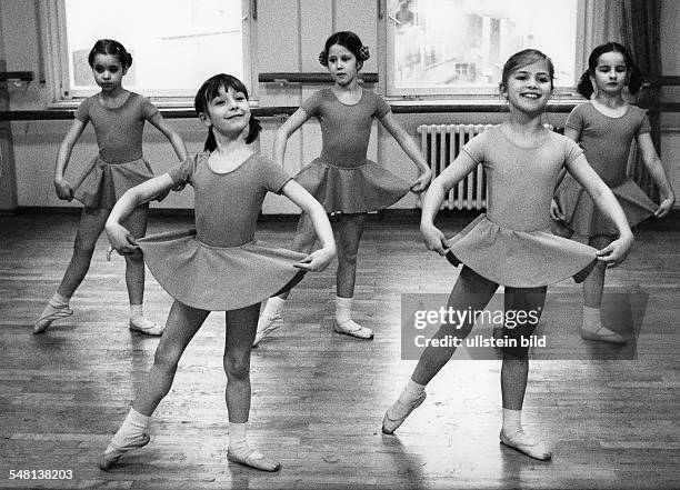 Federal Republic of Germany Baden-Wuerttemberg Stuttgart: Girls of the John Cranko Ballet School - 1978 - Photographer: Rudolf Dietrich - Vintage...
