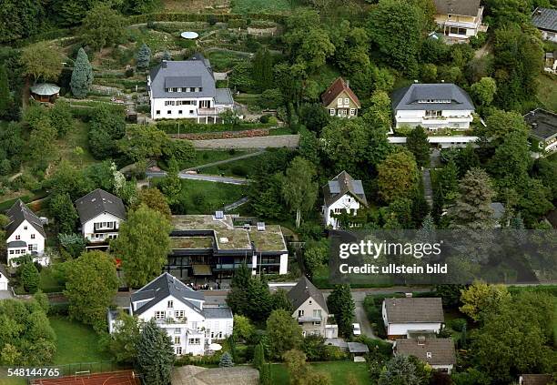 Luftaufnahme: Blick auf das Gelände der Gedenkstätte im ehemaligen Wohnhaus von Konrad Adenauer in Bad Honnef