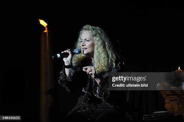 Nicole - Musician, Singer, Pop music, Germany - performing at 'Ludwigskirche', Saarbruecken, Germany