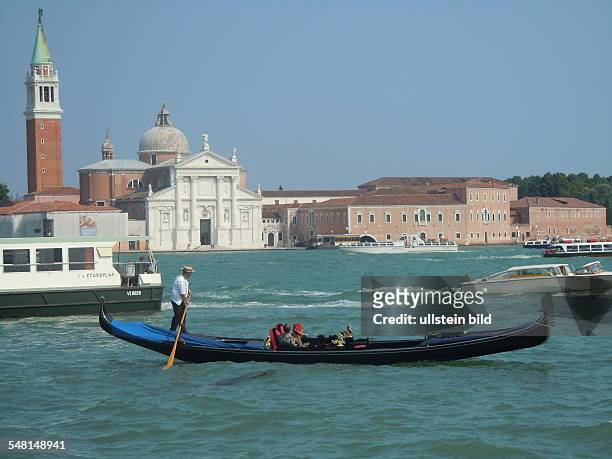 Italy Veneto Venezia - gondola - Ponte della Costituzione over the Grand Canal