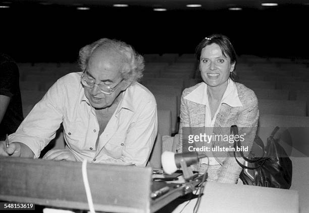 Noelte, Rudolf - Director, Germany - and his wife Cordula Trantow at the Hamburg Thalia Theater during a rehearsal