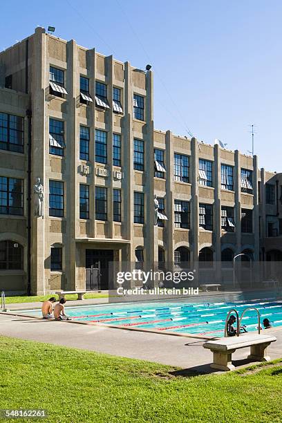 Chile Valparaiso - swimmingpool of the university