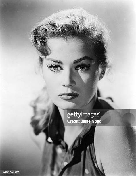 354 Star Anita Ekberg Stock Photos, High-Res Pictures, and Images