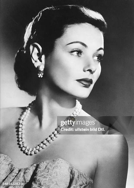 Tierney, Gene *19.11..1991+ Schauspielerin, USA - Portrait, mit Perlenkette - 1953