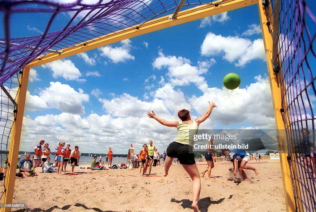 Handball on the beach in the Wannsee Lido in Berlin