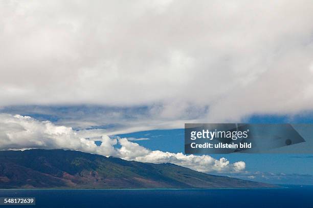 Hawaii Molokai Island - Kalohi Channel. Tradewinds bring clouds