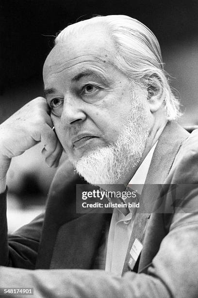 115 Hoimar Von Ditfurth Stock Photos, HighRes Pictures, and Images