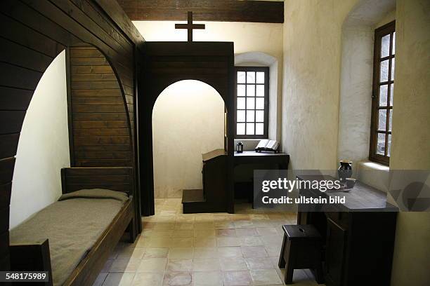 Provence-Alpes-Cote-d'Azur - Cell in the monastery