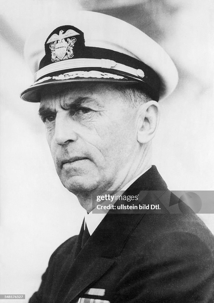 Leahy, Wiliam - Officer, USA *06.05.1875-20.07.1959+ - the first Fleet Admiral in the US Navy - Portrait - about 1942 - Published in: 'Koralle'; 37/1942 Vintage property of ullstein bild