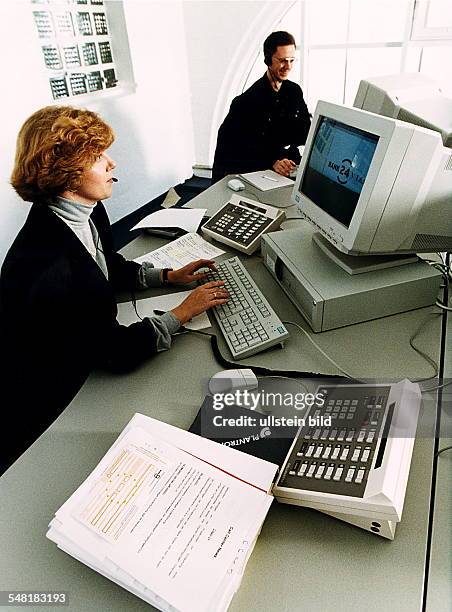 Tele Banking Example 43 Tele Banking Stock Photos, High-Res Pictures, and Images - Getty Images