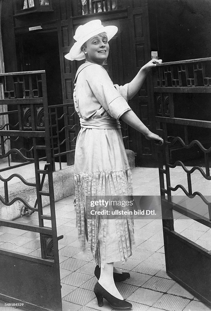 Haack, Kaethe - actress, Germany *11.08.1897-05.05.1986+  - Photographer: Zander & Labisch - Published by: 'B.Z.' 12.08.1971  Vintage property of ullstein bild