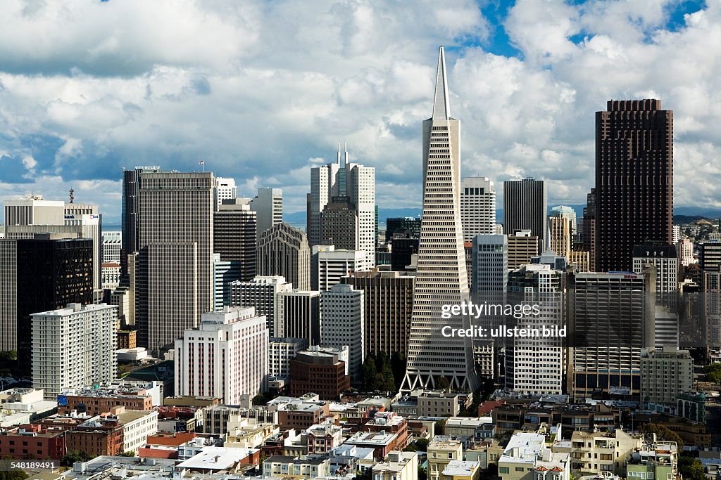 USA California San Francisco - View from Coit Tower to the downtown Financial Center with Transamerica Pyramid.